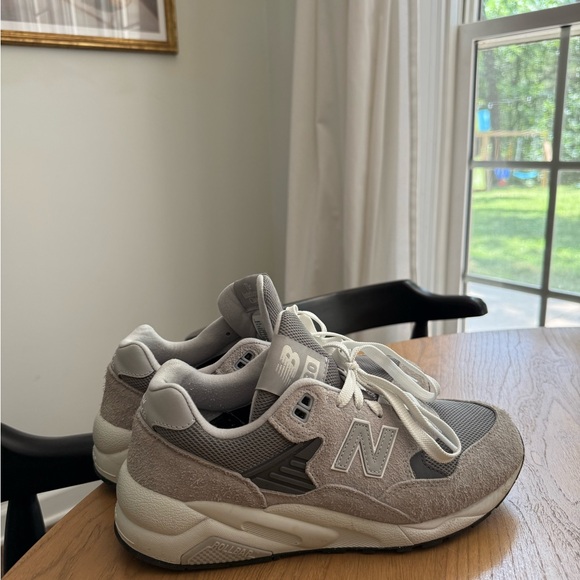 New Balance Gray Athletic Shoes Suede Mesh 580 Revolve - Picture 1 of 5